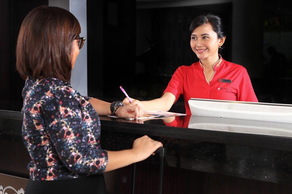 Luxury Malioboro Hotel Yogyakarta Exterior photo