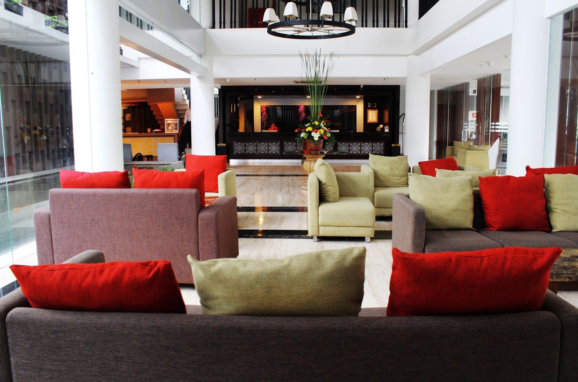 Luxury Malioboro Hotel Yogyakarta Exterior photo