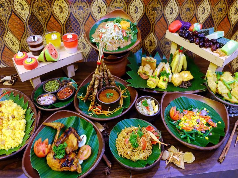Luxury Malioboro Hotel Yogyakarta Exterior photo