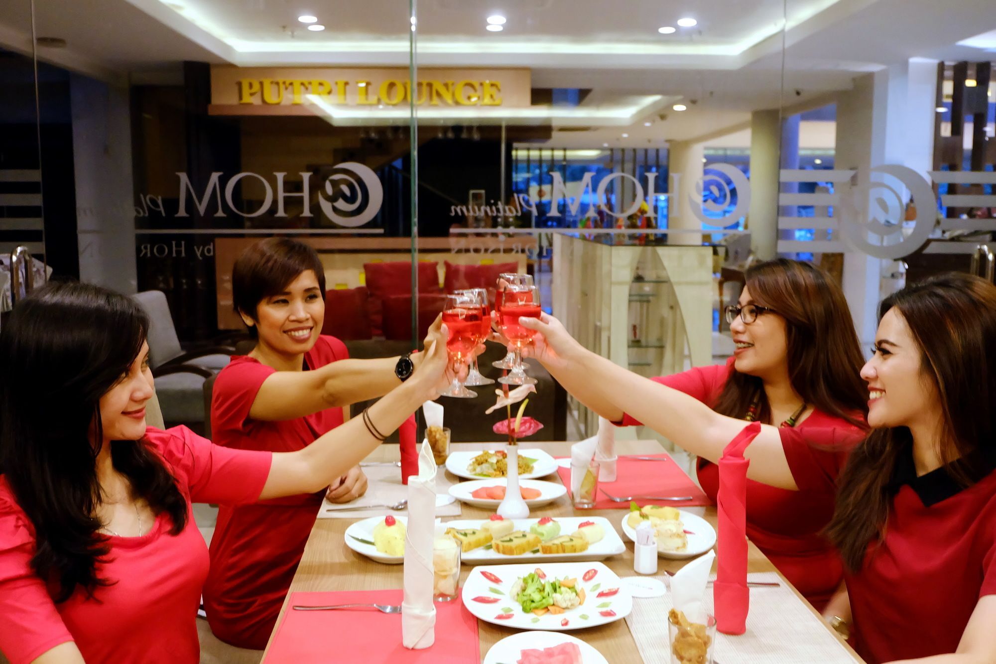 Luxury Malioboro Hotel Yogyakarta Exterior photo